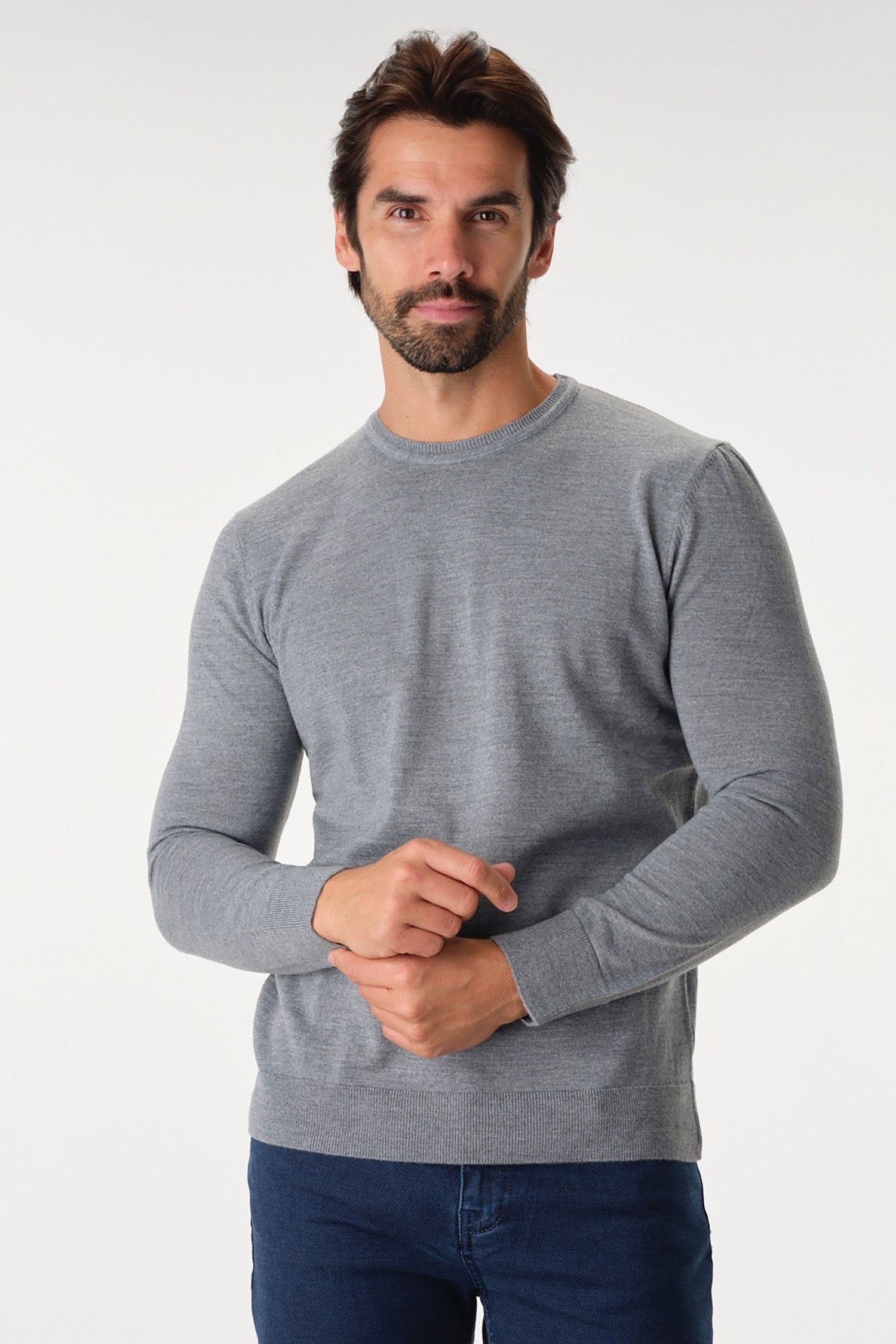 Garnet men's Merino Wool Solid Crew Neck Long Sleeve Sweater BTK 7000