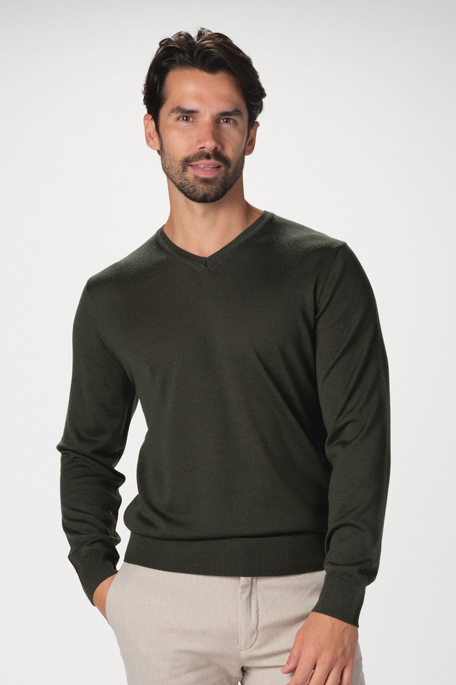 Garnet Men's Merino Wool Solid V-Neck Long Sleeve Sweater BTK 7005
