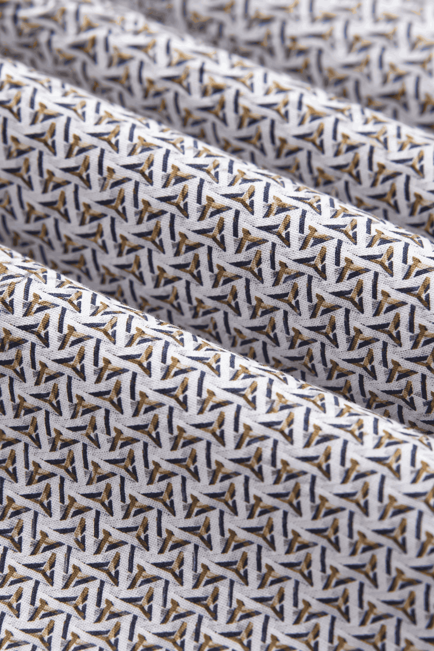 Hollis Clip-Dot Shirt
