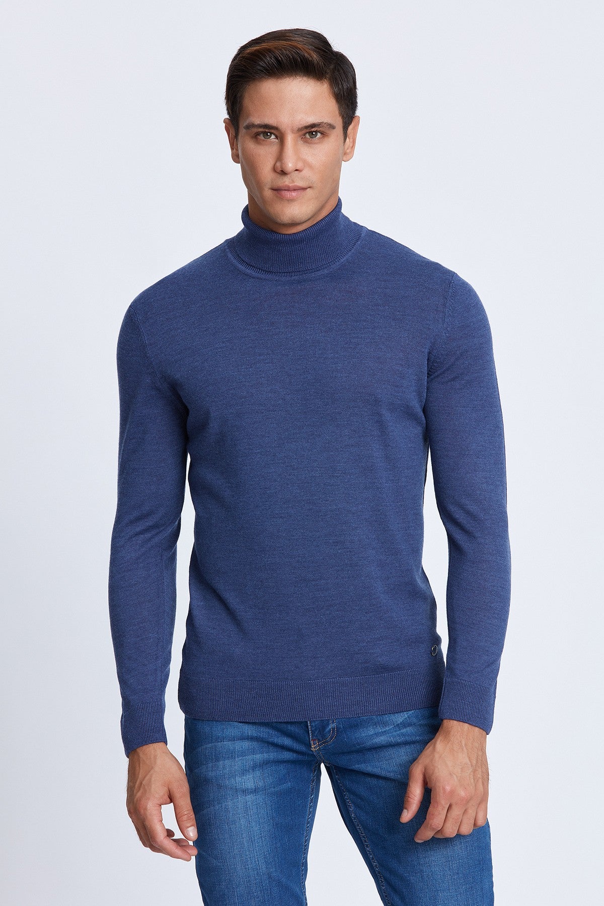 Turtleneck Merino Sweater in Indigo