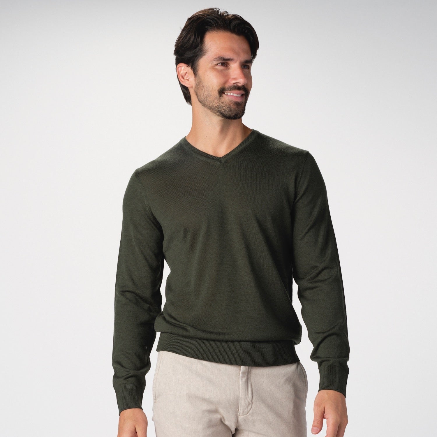 V-Neck Merino Sweater in Green