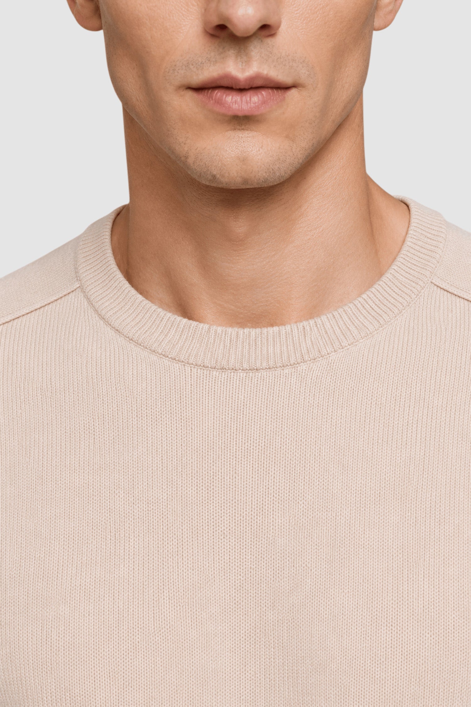 Vernon Raglan-Sleeve Crewneck Sweater