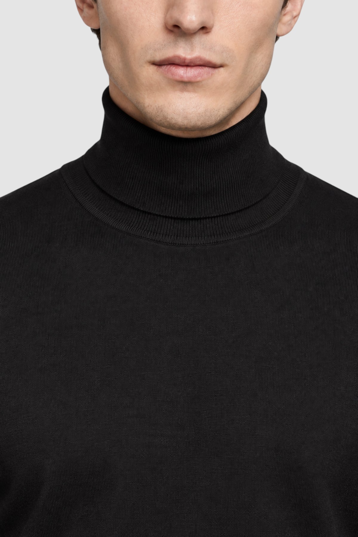 Merino Wool Solid Turtle Neck Sweater