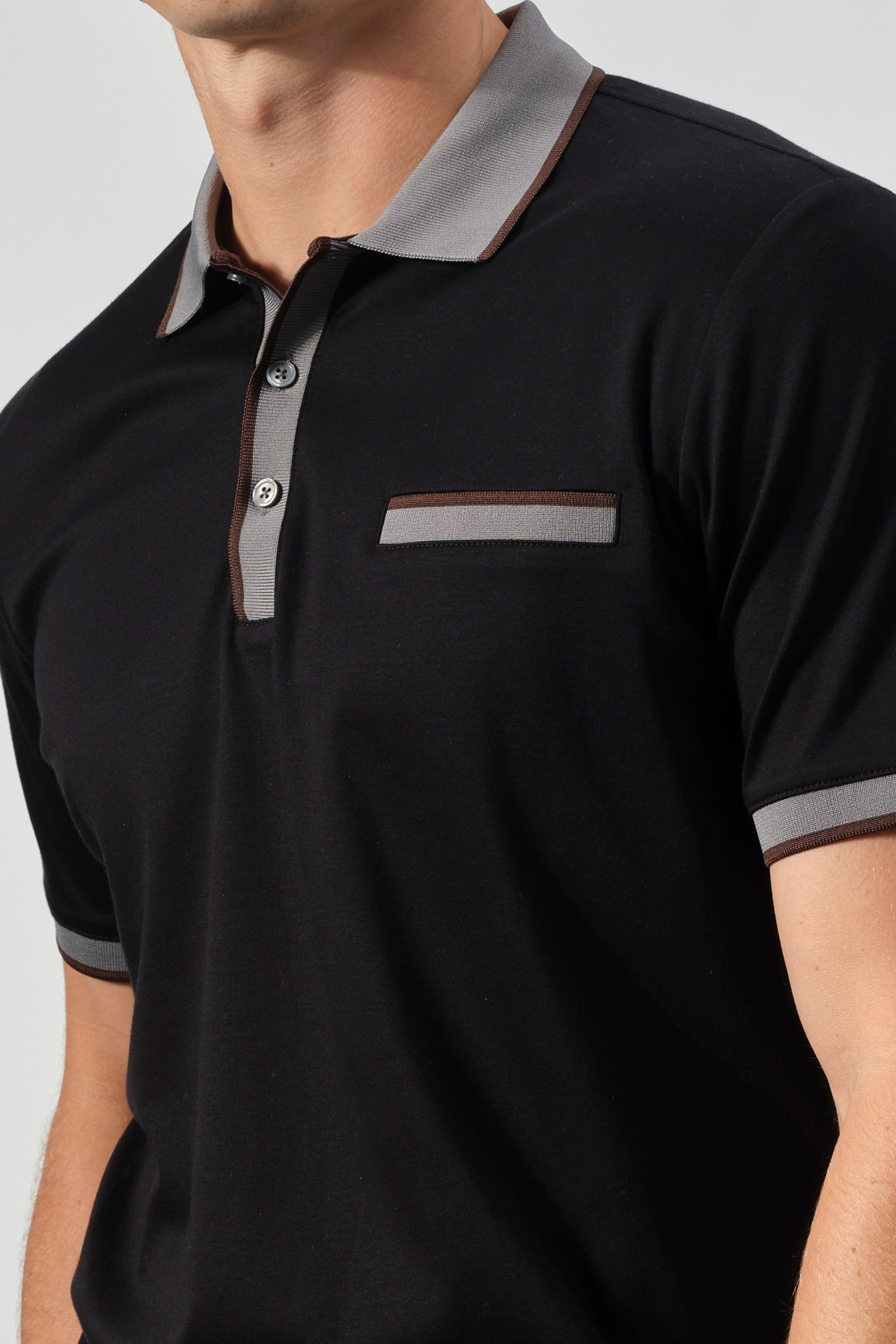 SetaTouch Polo with Contrast Details